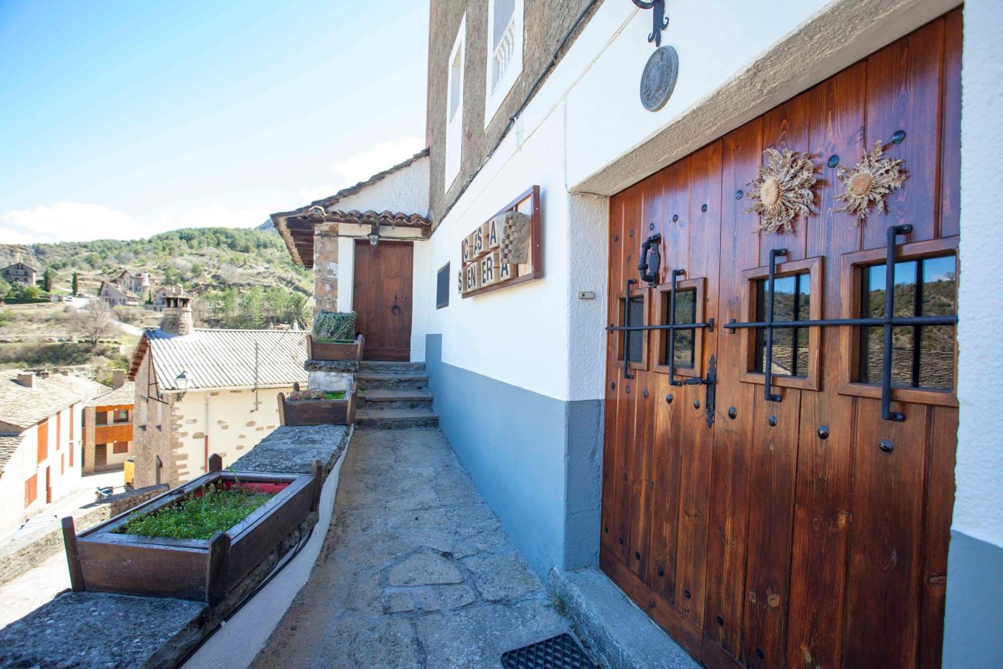 Vila Casa Senera Santa Cruz de la Serós Exteriér fotografie